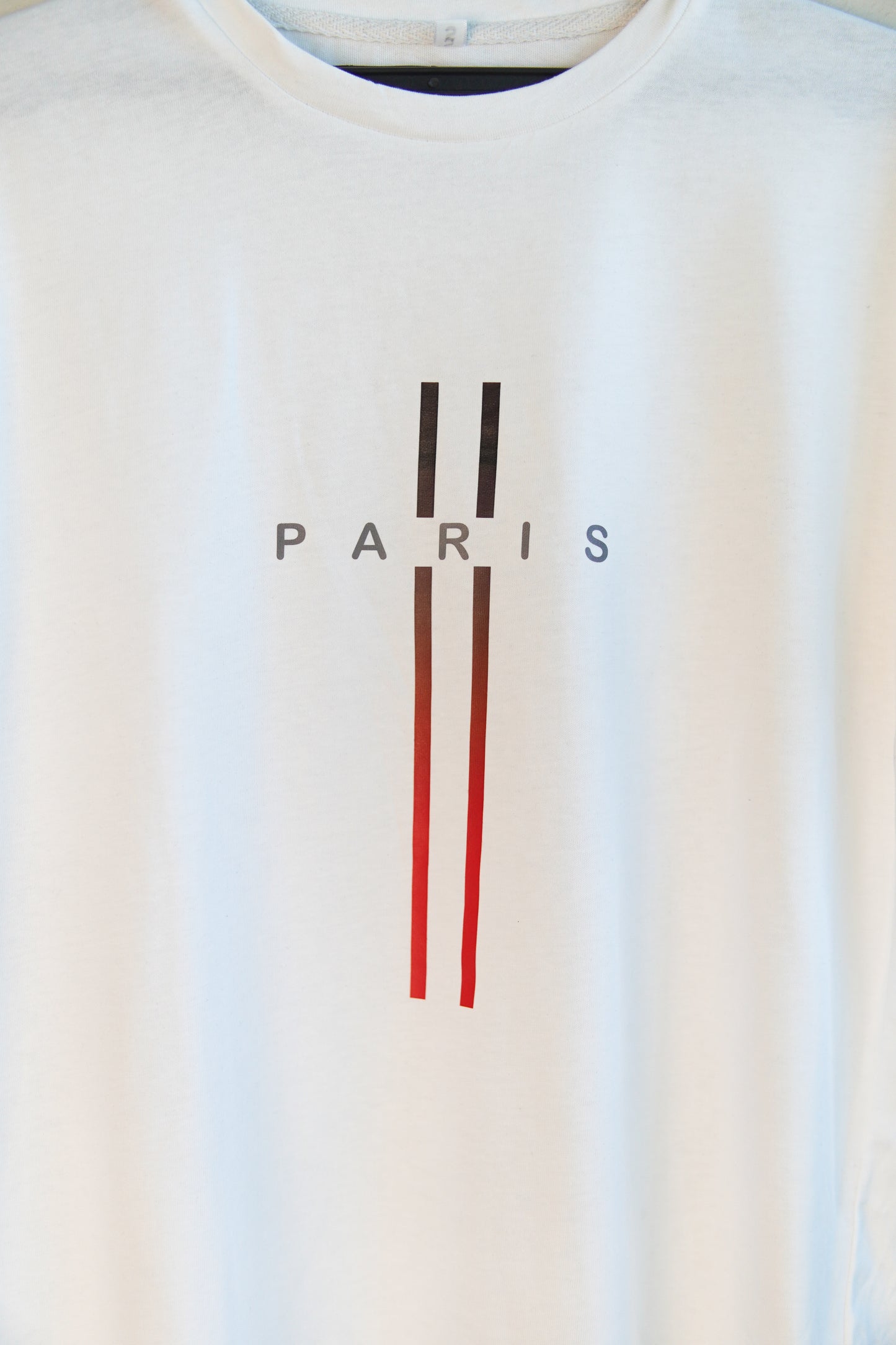 DE PARIS