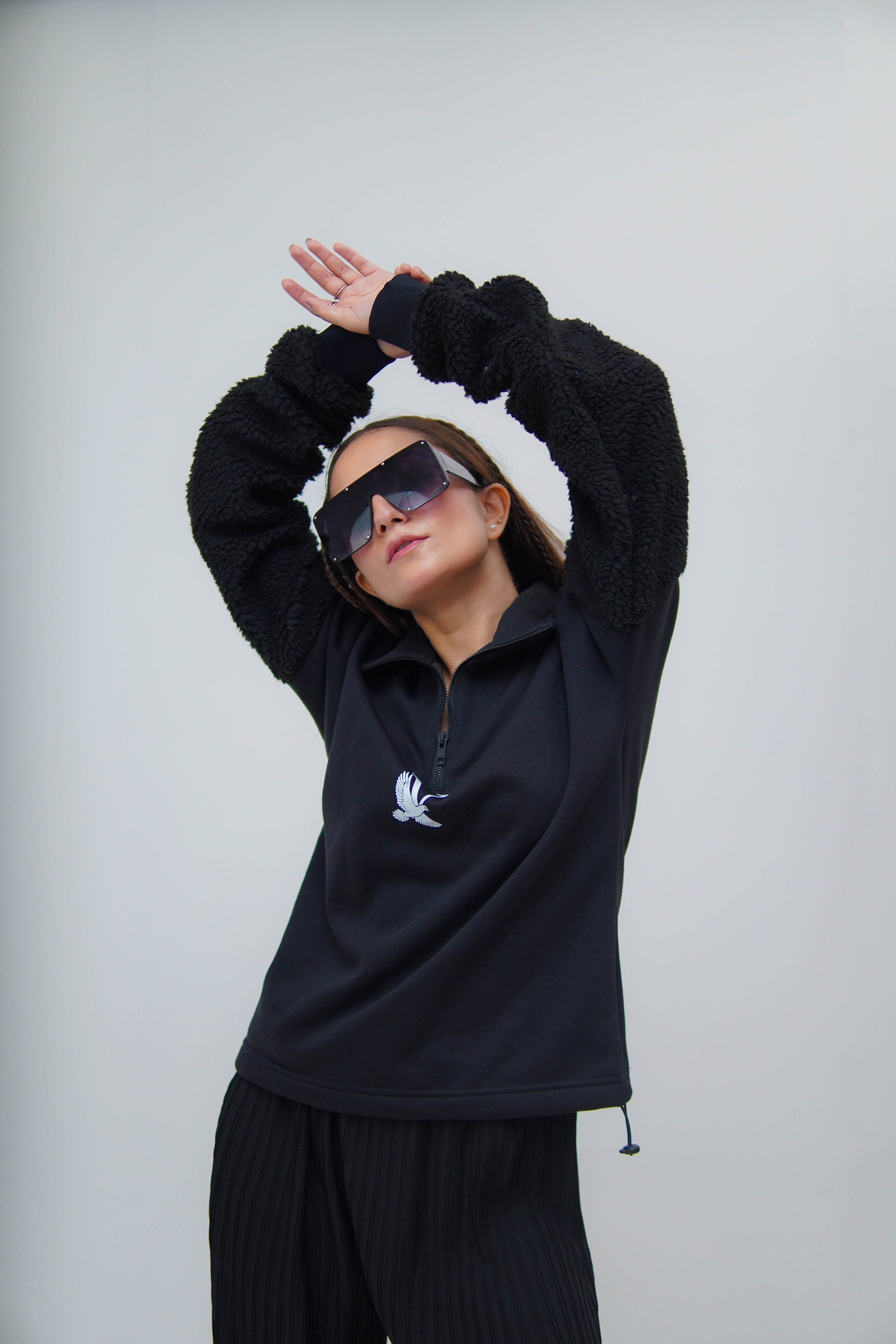 Vestige Signature Zip Top