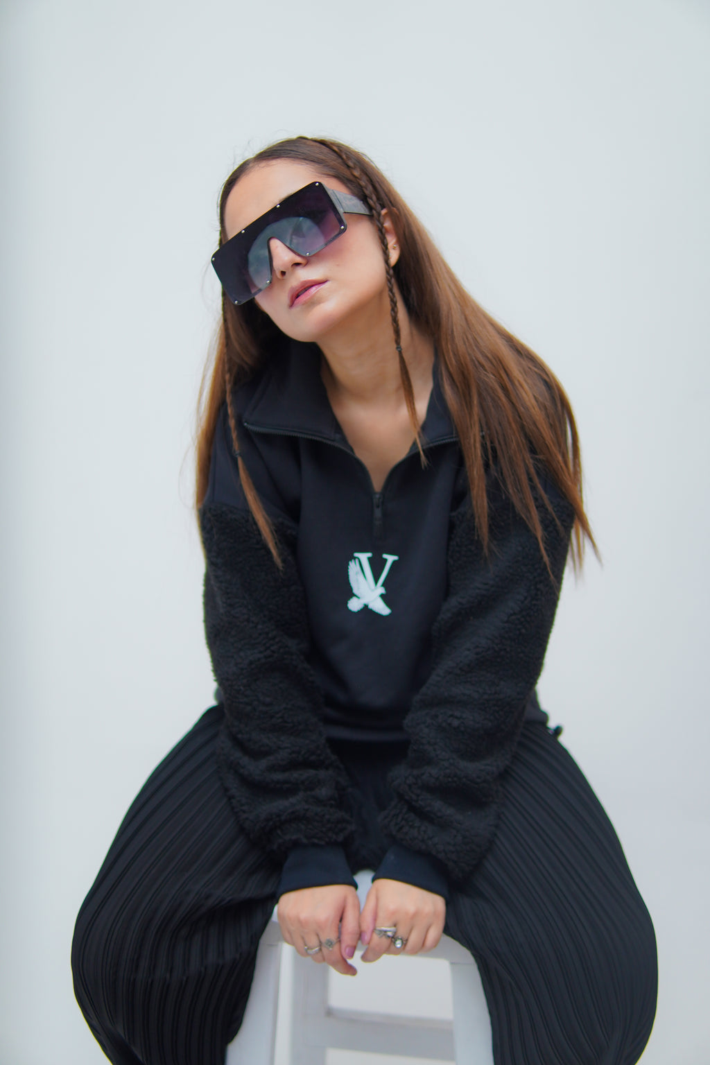 Vestige Signature Zip Top