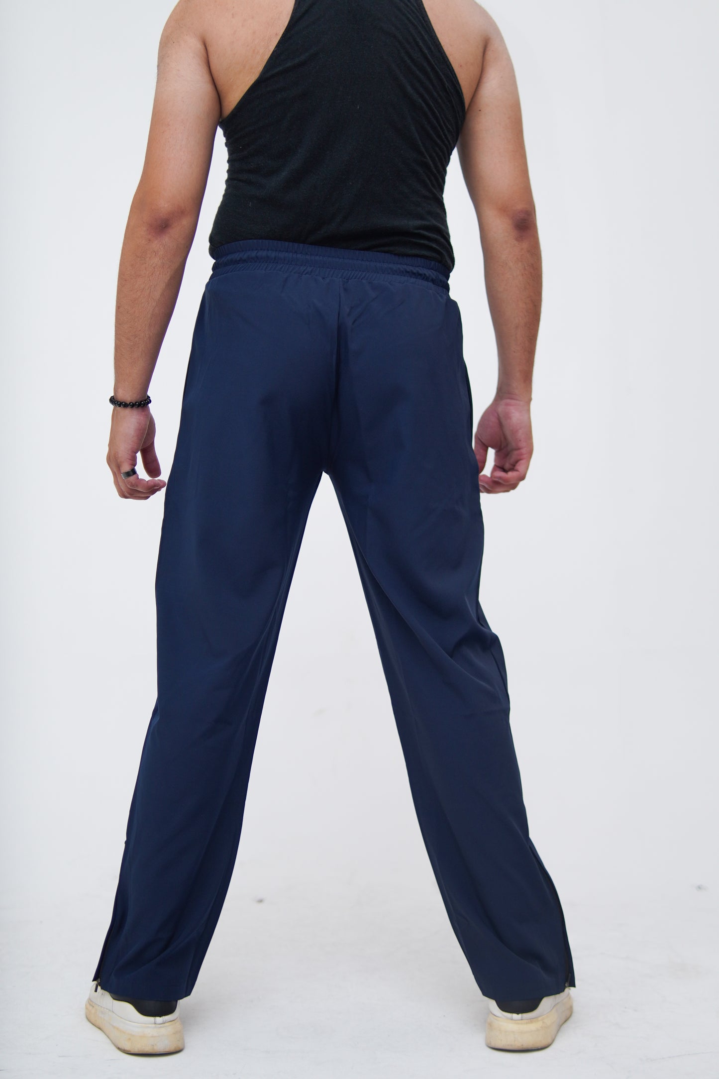 VERSATILE PANTS